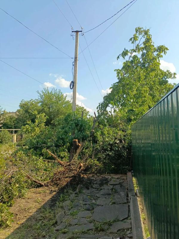Нижегородские аварийные бригады продолжают работу в Харцызске Нижегородские аварийные бригады продолжают работу в Харцызске