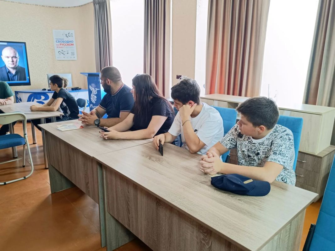 Денис Зубов: Диалог о будущем. Сегодня, 12 августа, в городском округе Иловайск состоялась важная встреча — ГосСтарт.Диалог с представителем власти Денис Зубов: Диалог о будущем. Сегодня, 12 августа, в городском округе Иловайск состоялась важная встреча — ГосСтарт.Диалог с представителем власти