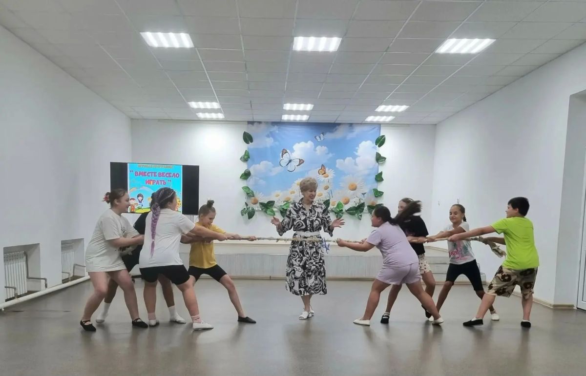 7 августа, во Дворце культуры им. М. И. Калинина состоялась игровая программа «Вместе весело играть!» 7 августа, во Дворце культуры им. М. И. Калинина состоялась игровая программа «Вместе весело играть!»