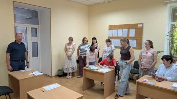 Заместитель главы Старобешевского территориального отдела Александр Асланов провел рабочую встречу с трудовым коллективом Филиала №27 ГКУ ДНР «Республиканский центр по предоставлению мер социальной поддержки» Старобешевского...