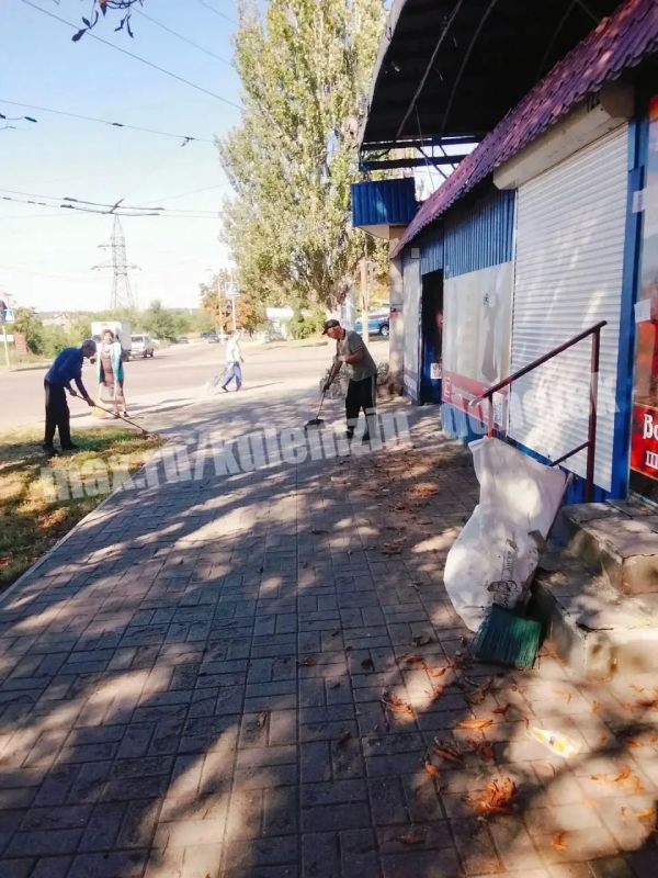 ГУП ДНР «Рынки Донбасса», предприятия торговли и общественного питания традиционно участвуют в акции «Чистый четверг»! ГУП ДНР «Рынки Донбасса», предприятия торговли и общественного питания традиционно участвуют в акции «Чистый четверг»!
