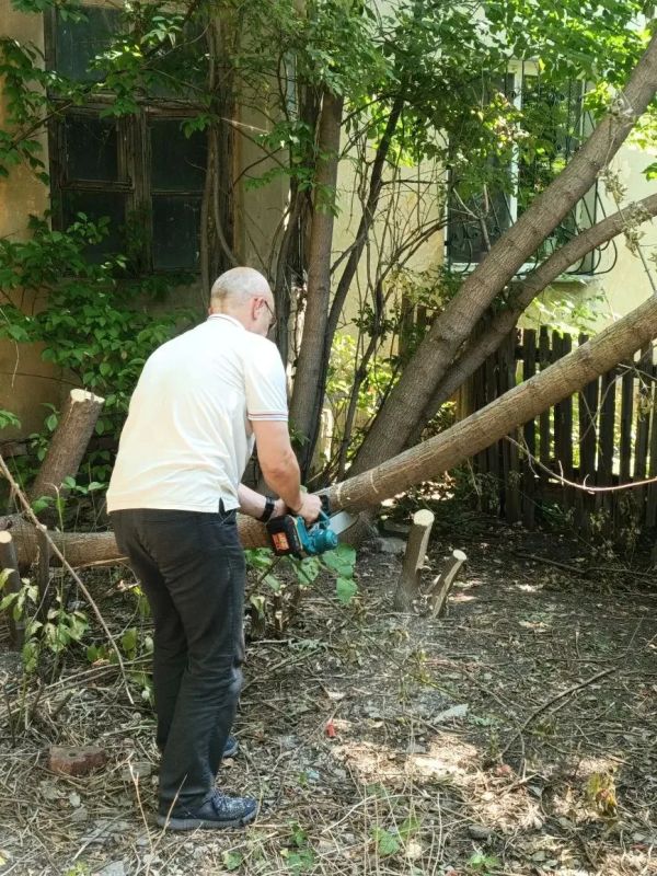 Наталья Бегуненко: В Петровском районе коммунальные предприятия приняли активное участие в акции Чистый четверг Наталья Бегуненко: В Петровском районе коммунальные предприятия приняли активное участие в акции Чистый четверг