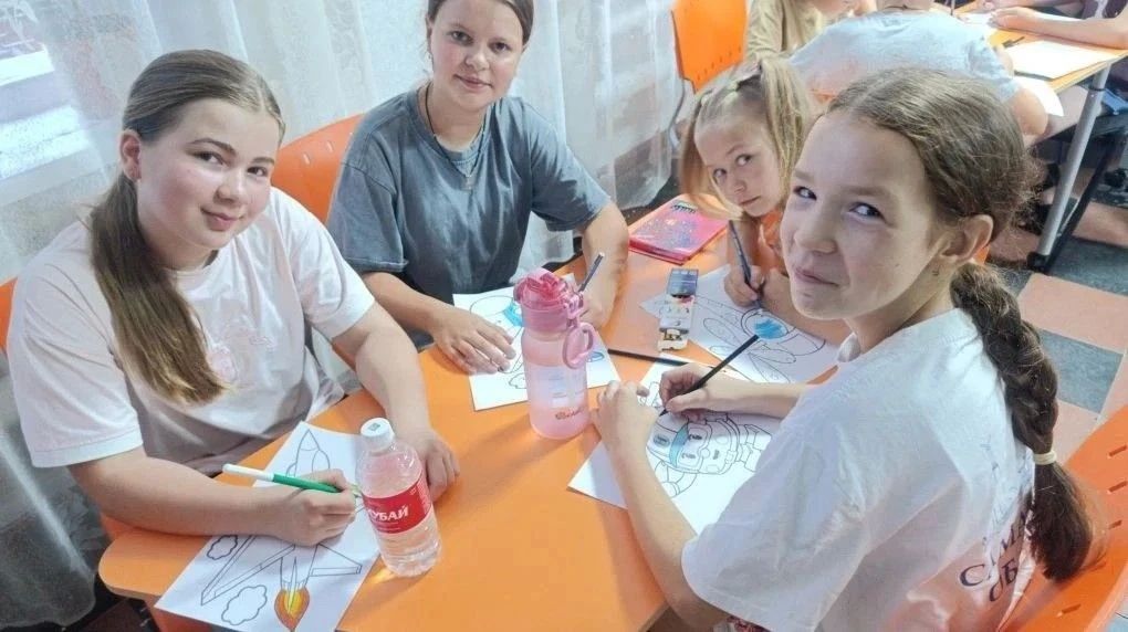 В Доме творчества прошел день, посвященный Воздушному флоту России В Доме творчества прошел день, посвященный Воздушному флоту России