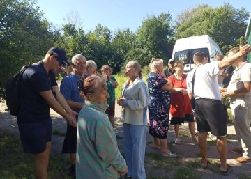 Иван Адамец: Первый заместитель руководителя Управы Куйбышевского района Алина Волкова провела встречу с жителями многоквартирных домов № 1-8 по улице Денисенко