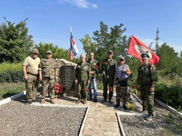 Дмитрий Огилец: 12.08.2014 в г.Углегорске ополченцами"первой волны" был дан бой и ценой собственных жизней остановлено вражеское наступление на г. Енакиево. Енакиевская городская организация "Российский союз ветеранов...