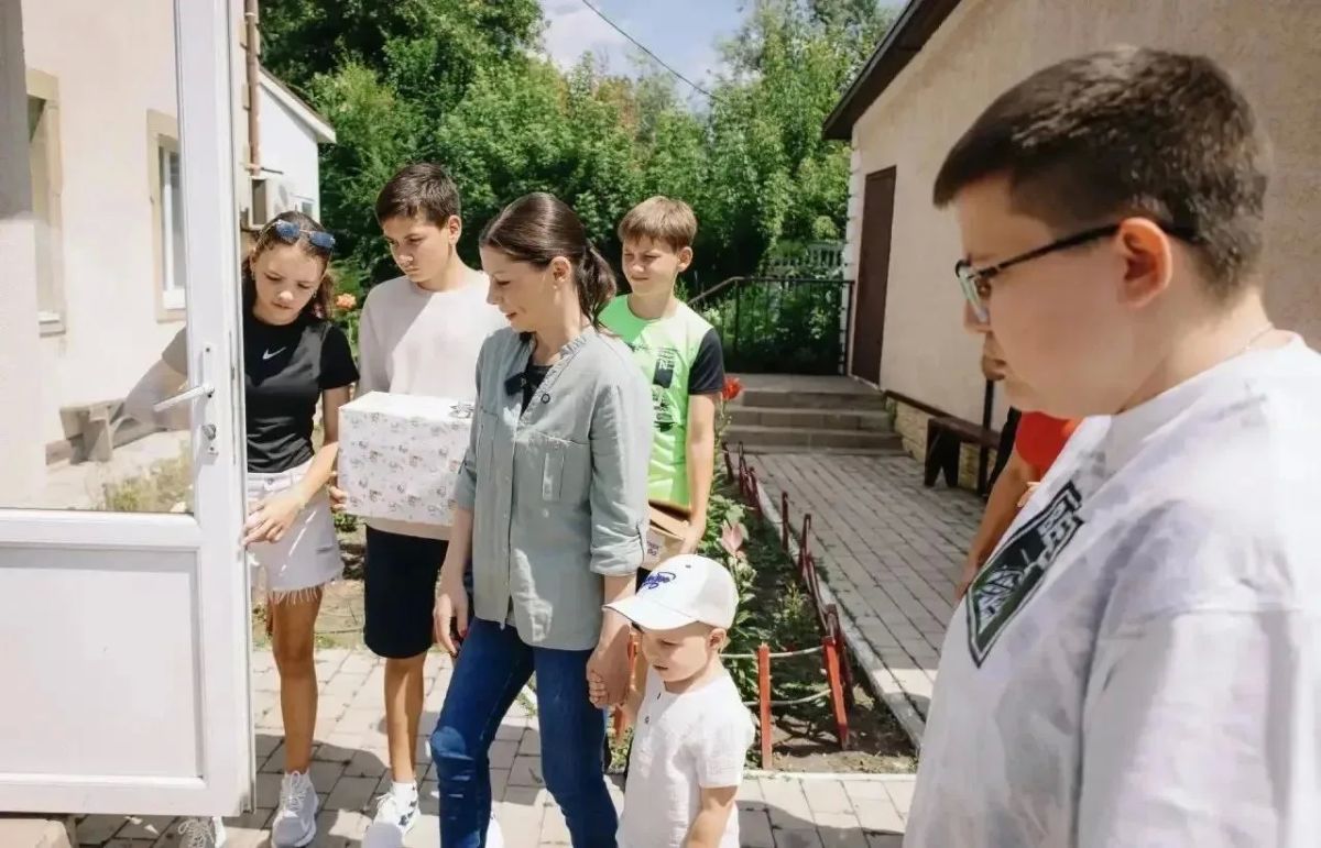 Ирина Куксенкова: В семье Ковалёвых из Донецка воспитываются 22 ребёнка Ирина Куксенкова: В семье Ковалёвых из Донецка воспитываются 22 ребёнка