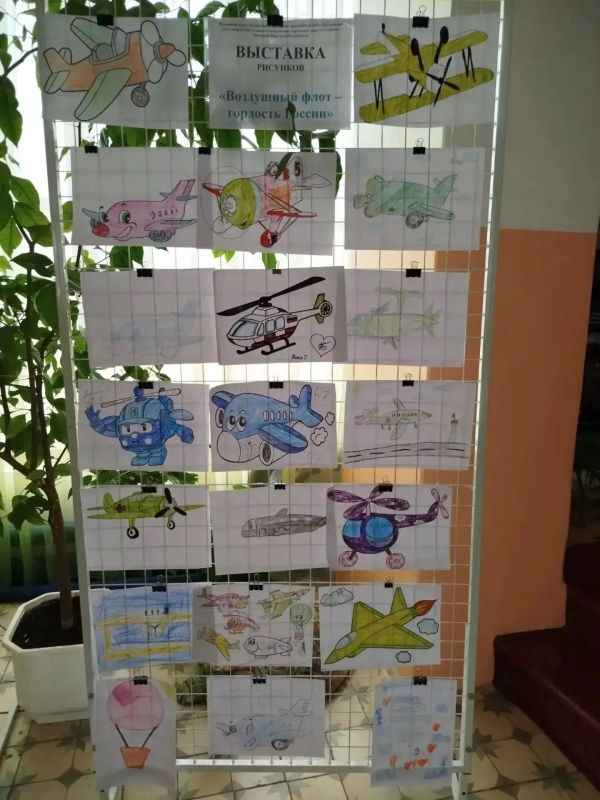 В Доме творчества прошел день, посвященный Воздушному флоту России В Доме творчества прошел день, посвященный Воздушному флоту России