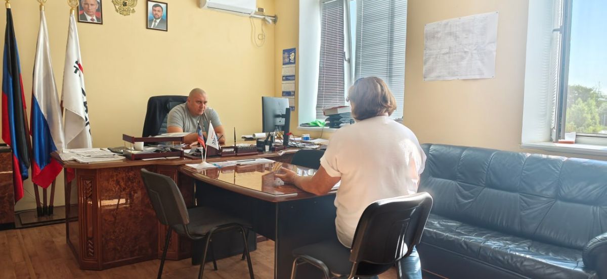 Провел встречу с гражданами