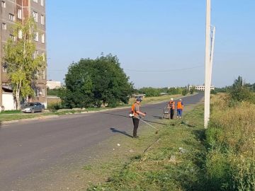 В Кировском продолжаются работы по благоустройству