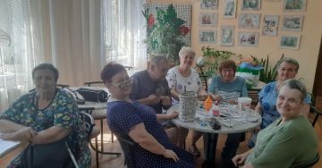 Наталья Бегуненко: В Центре социального обслуживания населения Петровского района города Донецка постоянно кипит работа в творческой мастерской