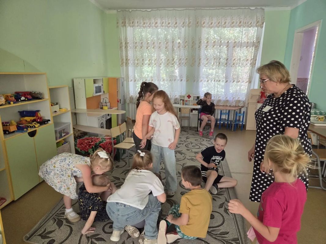 Очередное увлекательное путешествие в мир традиций и творчества совершили сегодня дошколята детского сада № 4 «Светлячок» Очередное увлекательное путешествие в мир традиций и творчества совершили сегодня дошколята детского сада № 4 «Светлячок»
