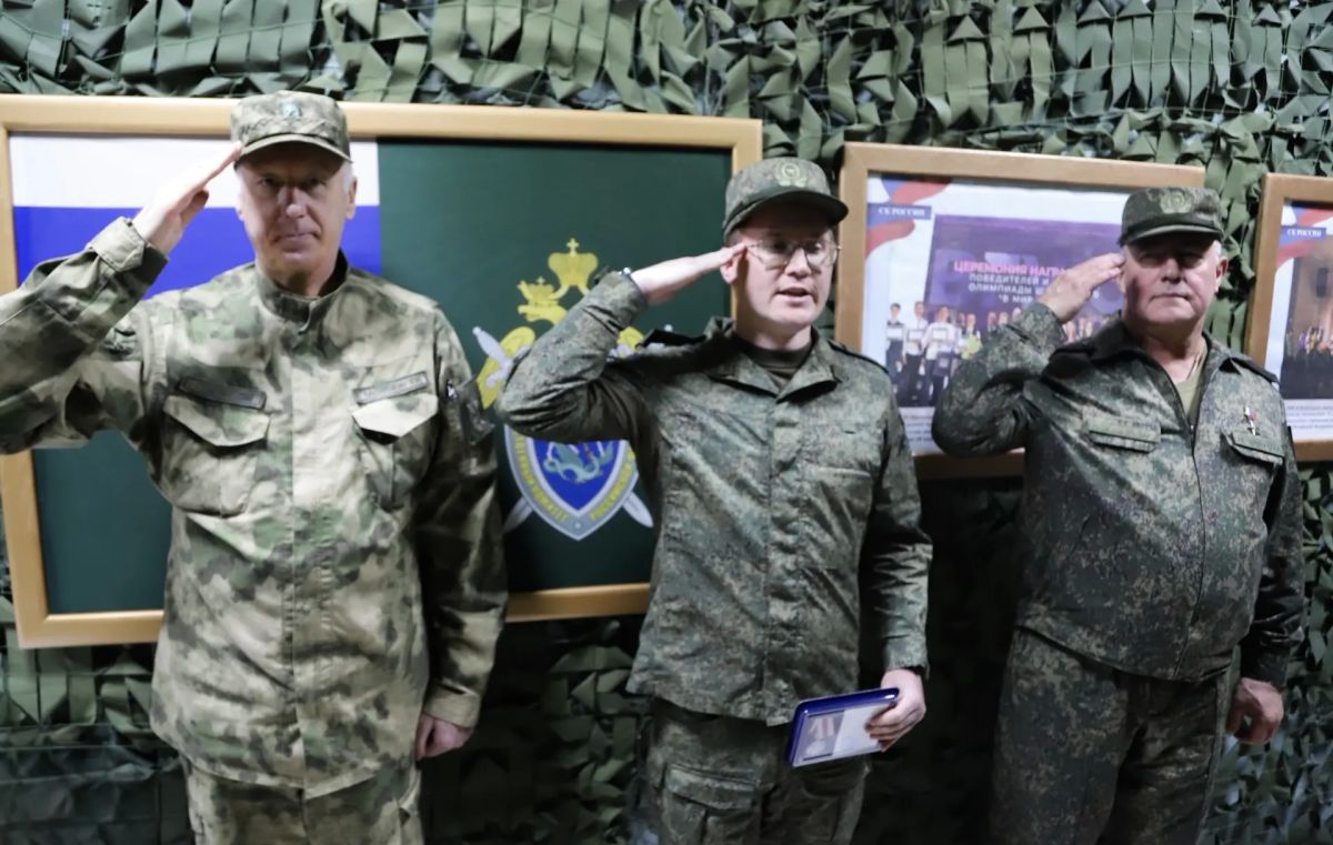 Председатель СК России провел оперативное совещание в Луганске Председатель СК России провел оперативное совещание в Луганске