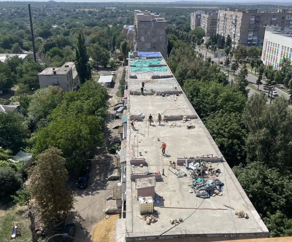 Специалисты Снежнянского филиала Единого регионального фонда по управлению многоквартирными домами продолжают плановую работу по обслуживанию жилого фонда городского округа Специалисты Снежнянского филиала Единого регионального фонда по управлению многоквартирными домами продолжают плановую работу по обслуживанию жилого фонда городского округа