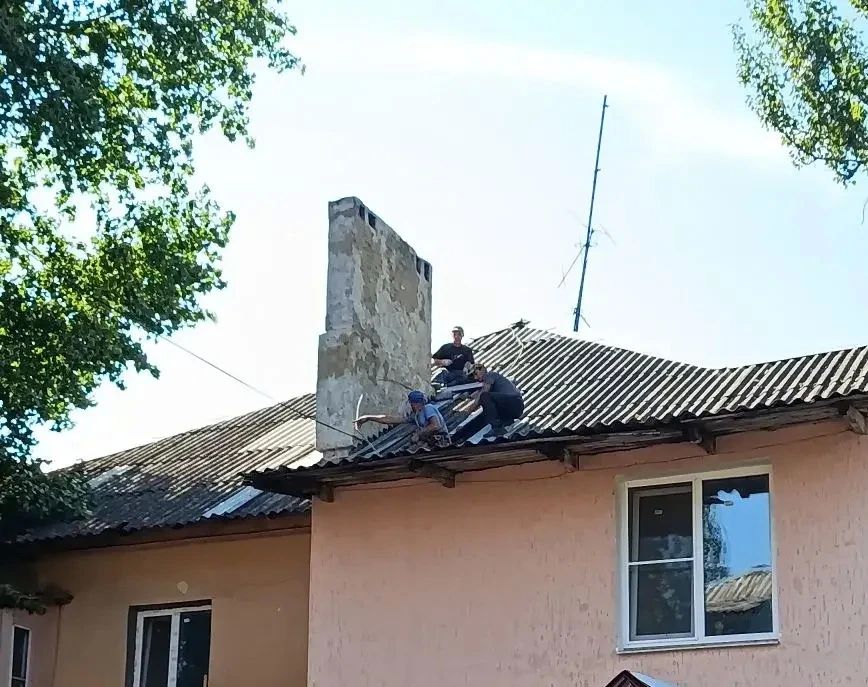 Наталья Бегуненко: Сотрудники производственного участка № 1 Петровского района в Донецком филиале Единого регионального фонда по управлению МКД на территории ДНР выполняют ремонтные работы по следующим адресам: Наталья Бегуненко: Сотрудники производственного участка № 1 Петровского района в Донецком филиале Единого регионального фонда по управлению МКД на территории ДНР выполняют ремонтные работы по следующим адресам: