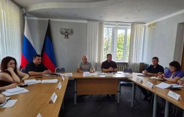 Евгений Поплавский: Провел еженедельное аппаратное совещание с руководителями ведомств и силовых структур