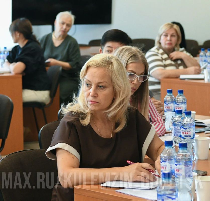 Алексей Кулемзин: Сегодня провел заседание антитеррористической комиссии в городском округе Донецк Алексей Кулемзин: Сегодня провел заседание антитеррористической комиссии в городском округе Донецк