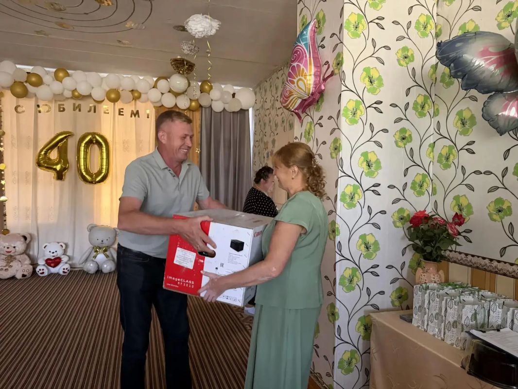 В ГБДОУ "Старченковский детский сад "Лукоморье" Володарского муниципального округа состоялось торжественное мероприятие, посвящённое 40-летию дошкольного учреждения