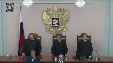 Верховный Суд России признал законной отмену регистрации федерального списка кандидатов в Государственную Думу от партии «Яблоко» в связи с нарушениями в том числе законодательства об интеллектуальной собственности