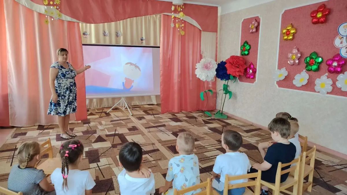 Наталья Бегуненко: В рамках федерального партийного проекта «Зеленая экономика» в «Детском саду № 74» состоялся показ познавательных мультфильмов из цикла «Помощники Земли», посвященных важнейшим вопросам экологии и... Наталья Бегуненко: В рамках федерального партийного проекта «Зеленая экономика» в «Детском саду № 74» состоялся показ познавательных мультфильмов из цикла «Помощники Земли», посвященных важнейшим вопросам экологии и...