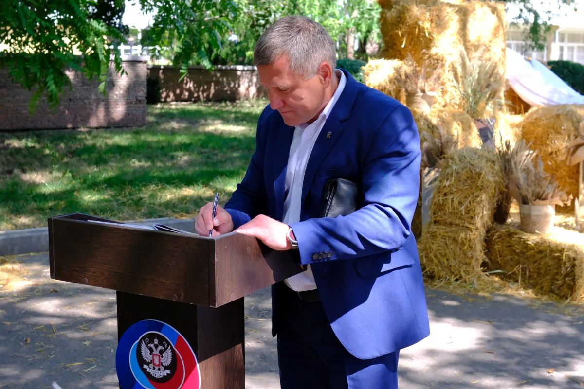Хомутовская степь — вековая легенда Хомутовская степь — вековая легенда