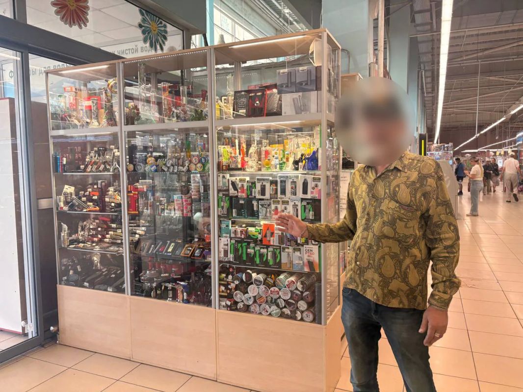 Полицейские уличили жителя Донецка в краже денег с банковского счета Полицейские уличили жителя Донецка в краже денег с банковского счета