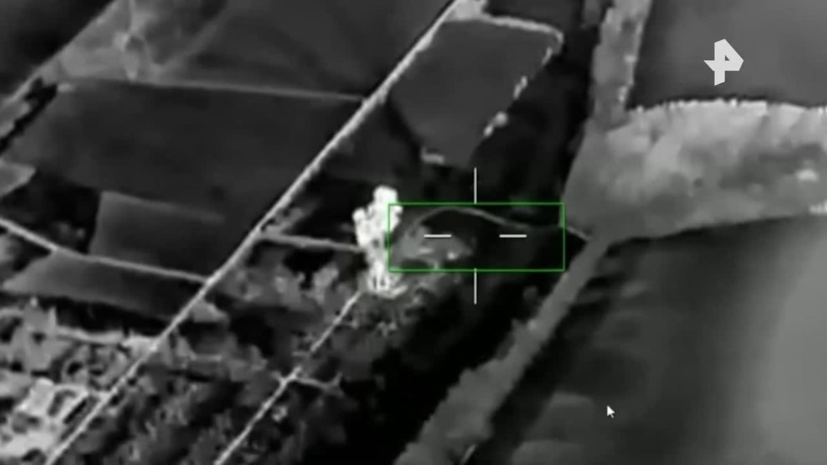 ВС РФ нанесли удар по складу боеприпасов противника с применением БПЛА "Герань-4 Сикер" в районе Новониколаевки ДНР, сообщило Минобороны РФ