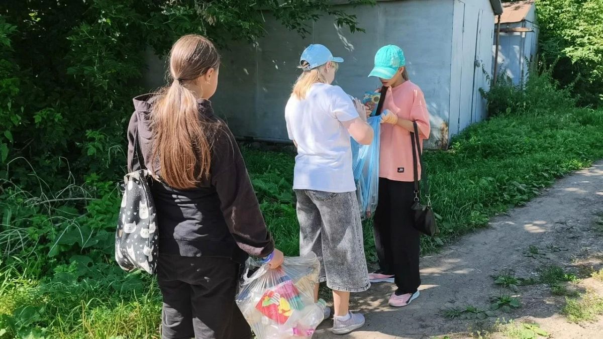 Школьники из сел Покровское Свердловской области и Свободное Тельмановского округа продолжают взаимодействие Школьники из сел Покровское Свердловской области и Свободное Тельмановского округа продолжают взаимодействие