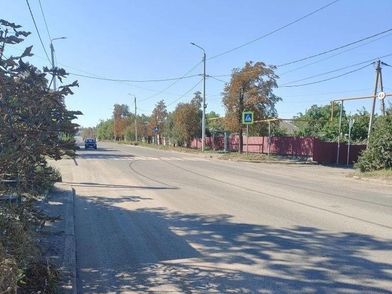 В Снежном продолжаются работы по уборке дорог В Снежном продолжаются работы по уборке дорог