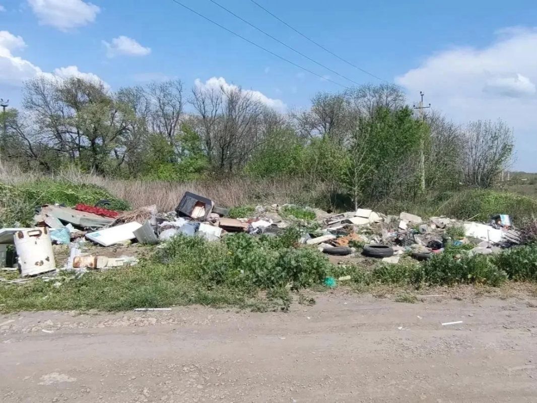 В Шахтерском муниципальном округе продолжается ликвидация несанкционированных накоплений В Шахтерском муниципальном округе продолжается ликвидация несанкционированных накоплений
