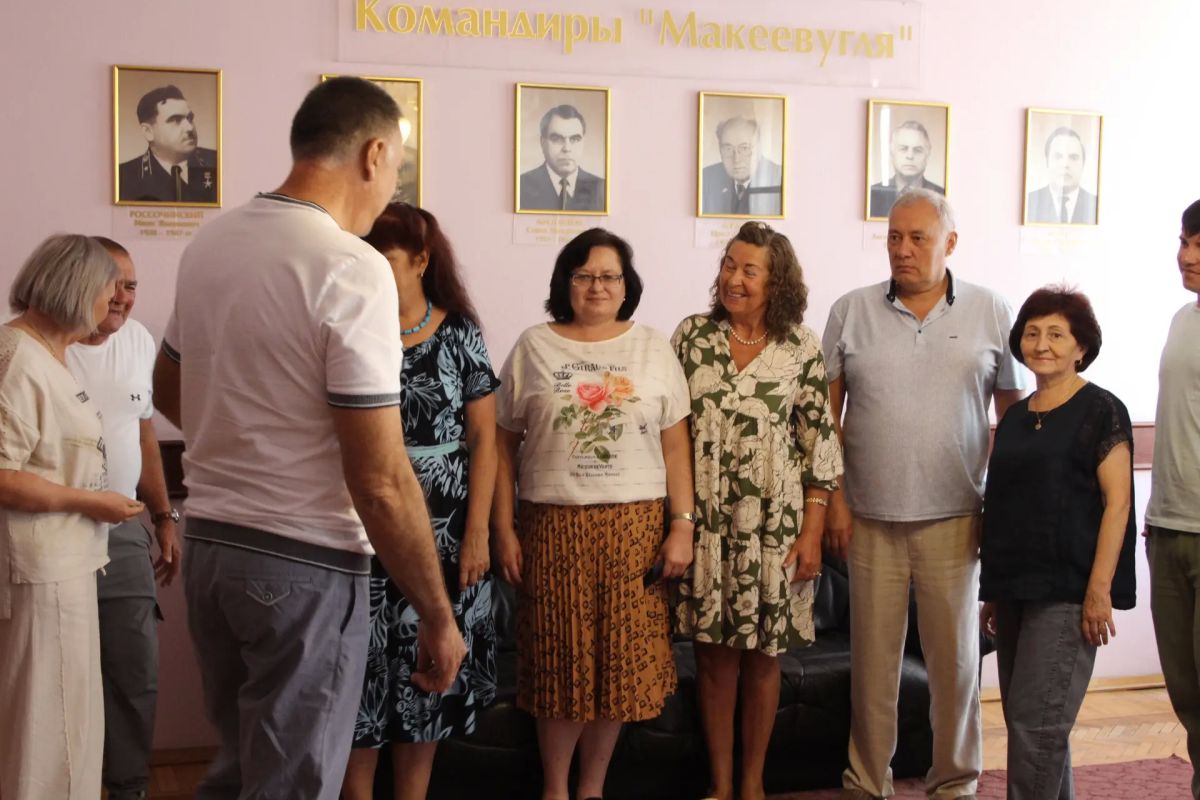 Сегодня, 18 августа, депутат Макеевского городского совета Тарас Сидоренко провел встречу по адресу: г.о. Макеевка, г. Макеевка, пл. Советская,3 , по поручению Главы ДНР Дениса Пушилина