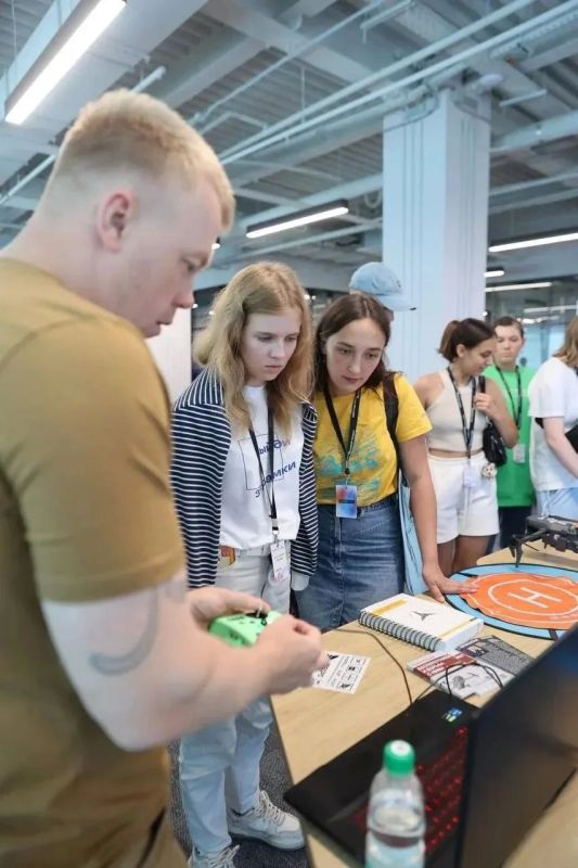 ВСЕРОССИЙСКИЙ МОЛОДЕЖНЫЙ ФОРУМ «ОСТРОVА»: ВЗГЛЯД ИЗНУТРИ! ВСЕРОССИЙСКИЙ МОЛОДЕЖНЫЙ ФОРУМ «ОСТРОVА»: ВЗГЛЯД ИЗНУТРИ!