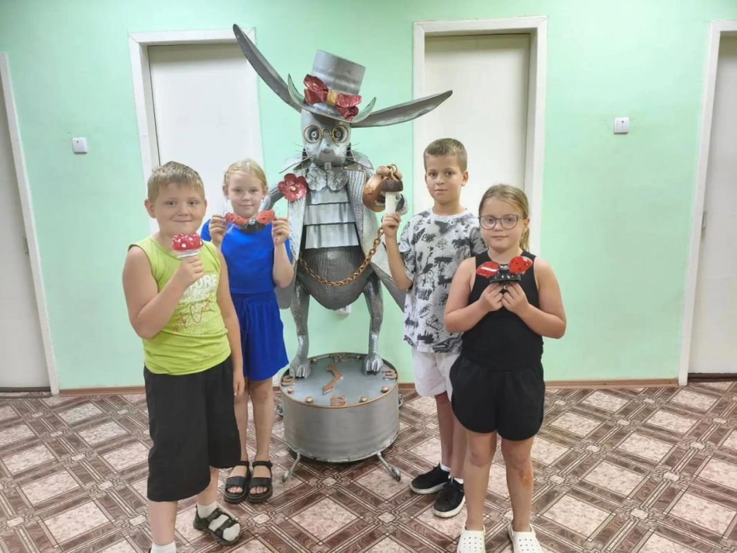 В Кировском прошел творческий мастер-класс «Вторая жизнь ненужным вещам» В Кировском прошел творческий мастер-класс «Вторая жизнь ненужным вещам»
