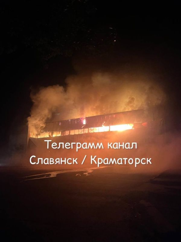 Алексей Живов: Российские войска нанесли массированный удар по логистике и инфраструктуре противника Алексей Живов: Российские войска нанесли массированный удар по логистике и инфраструктуре противника