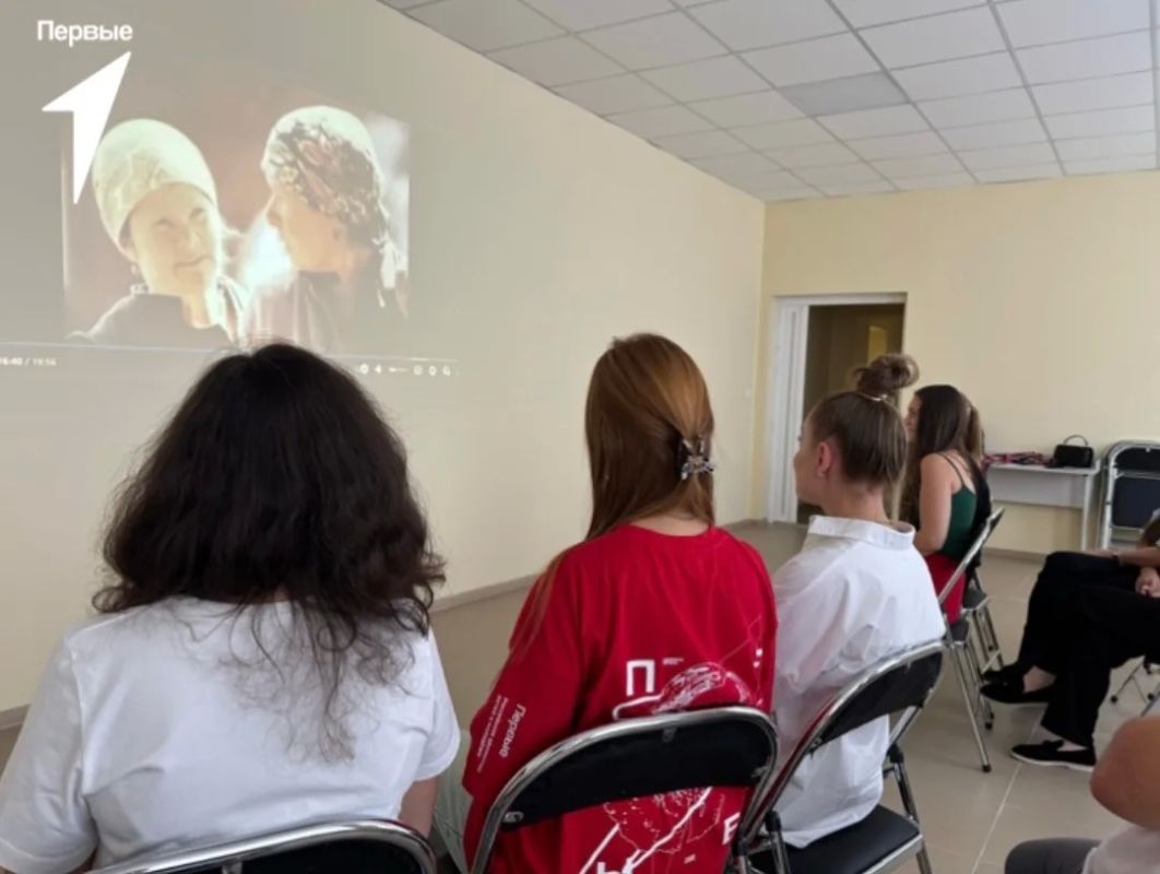 В Старобешевском округе прошел кинопоказ, посвященный битве на Курской дуге В Старобешевском округе прошел кинопоказ, посвященный битве на Курской дуге