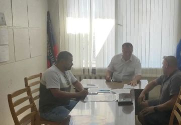 Первый замглавы администрации Амвросиевского округа Борис Бутко провел прием граждан