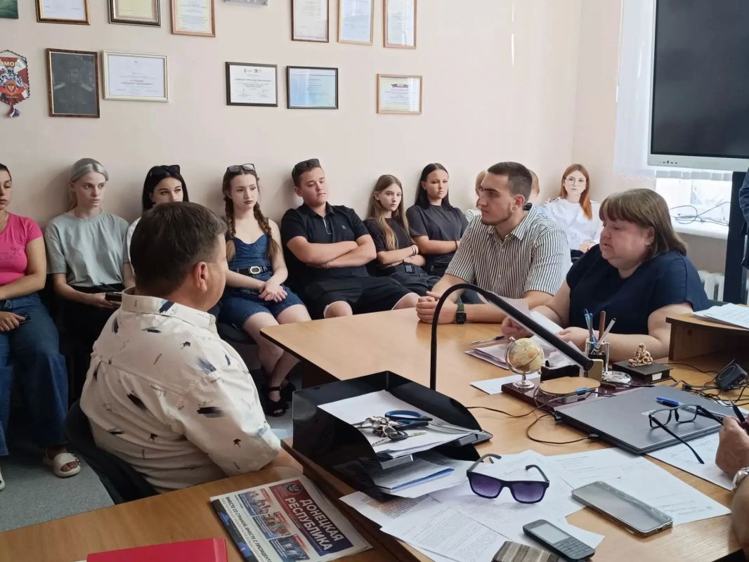 Денис Зубов: Круглый стол главы муниципального образования городской округ Иловайск Денис Зубов: Круглый стол главы муниципального образования городской округ Иловайск