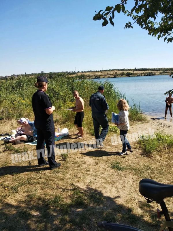 Департаментом гражданской защиты администрации г.о. Донецк совместно с представителями Управления МВД РФ «Донецкое» и Главного управления МЧС России по ДНР проведен профилактический рейд по местам отдыха на водных объектах... Департаментом гражданской защиты администрации г.о. Донецк совместно с представителями Управления МВД РФ «Донецкое» и Главного управления МЧС России по ДНР проведен профилактический рейд по местам отдыха на водных объектах...