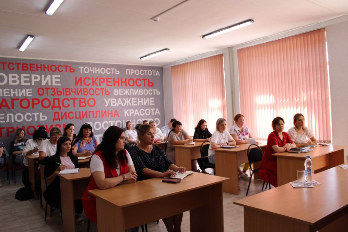 Иван Приходько: Состоялась встреча руководства администрации городского округа Горловка с трудовым коллективом Иван Приходько: Состоялась встреча руководства администрации городского округа Горловка с трудовым коллективом