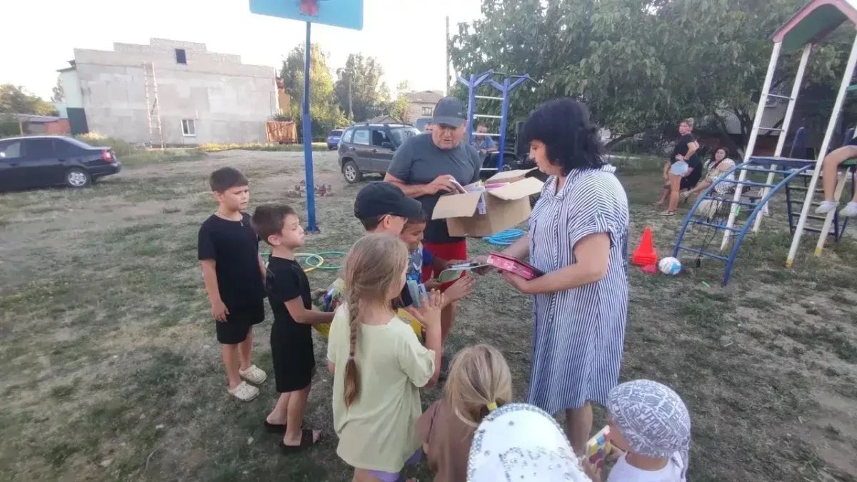 По-соседски тепло: «День соседей» в Мангуше По-соседски тепло: «День соседей» в Мангуше