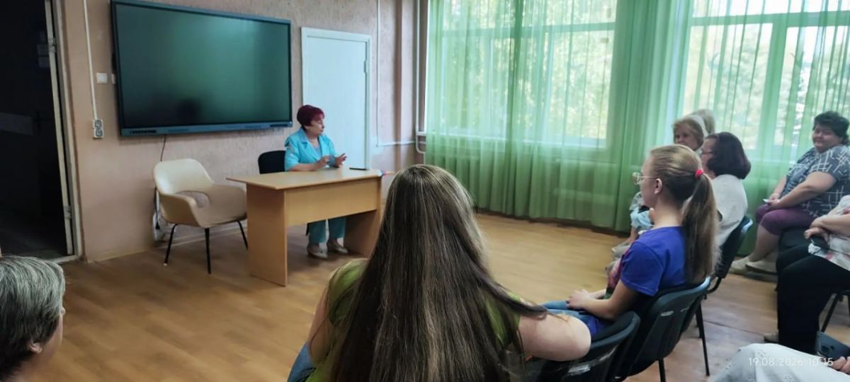 Сегодня, 19 августа 2026 года, в рамках проекта «Управдом», депутат Донецкого городского Совета ДНР Ася Горшкова провела встречу с жителями по адресу ул. Алексинская, 53 Сегодня, 19 августа 2026 года, в рамках проекта «Управдом», депутат Донецкого городского Совета ДНР Ася Горшкова провела встречу с жителями по адресу ул. Алексинская, 53