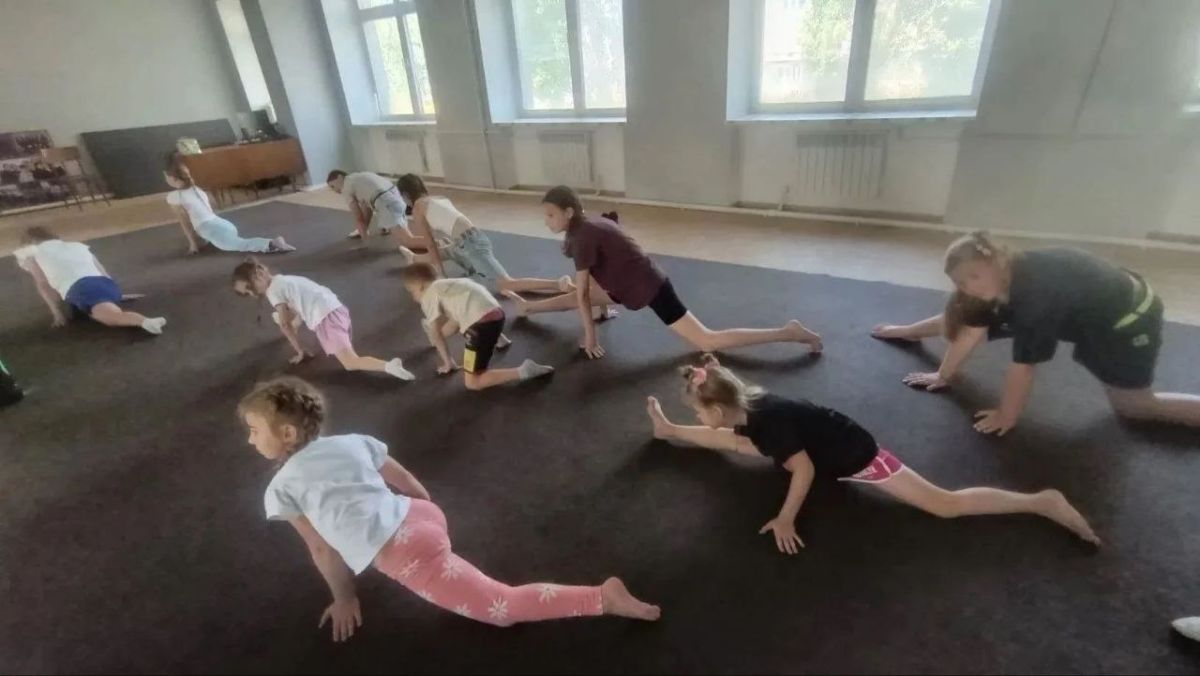 В Снежном «Лето без границ» дарит детям новые открытия В Снежном «Лето без границ» дарит детям новые открытия