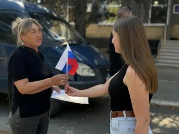 Цвета нашего единства: как это было в Старобешевском округе