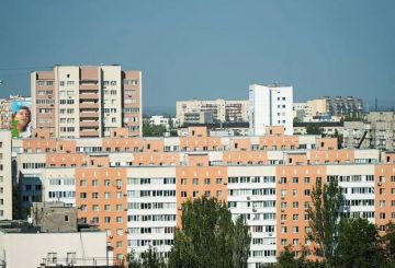 Доброе утро!. Более 90% жителей Мариуполя обратились в управы внутригородских районов, чтобы ознакомиться с адресом распределённого компенсационного жилья