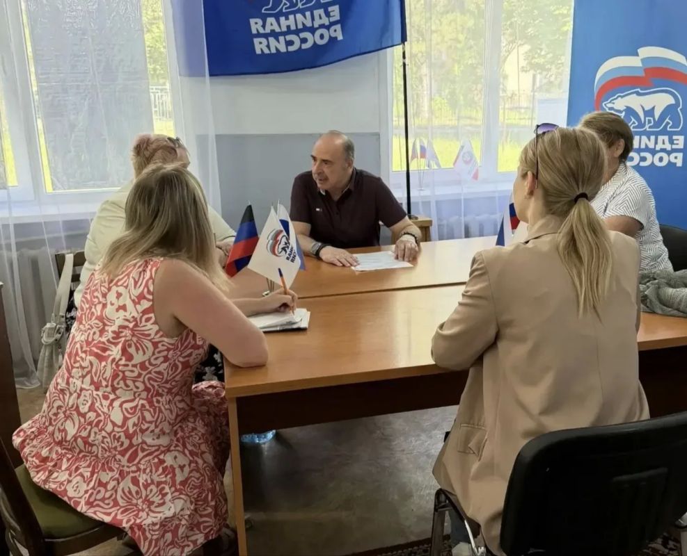 22 апреля, в общественной приемной председателя Всероссийской политической партии «Единая Россия» Медведева Д.А. Кировского внутригородского района городского округа Макеевка Донецкой Народной Республики прошел Единый День...