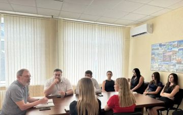 Активная молодёжь и подготовка к новому учебному году в Мангушском округе