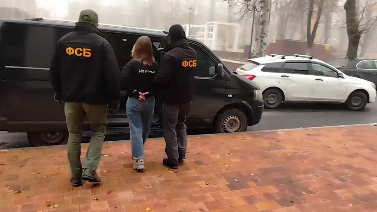 12 лет колонии за передачу данных ГУР: в ДНР осудили жительницу Волновахи