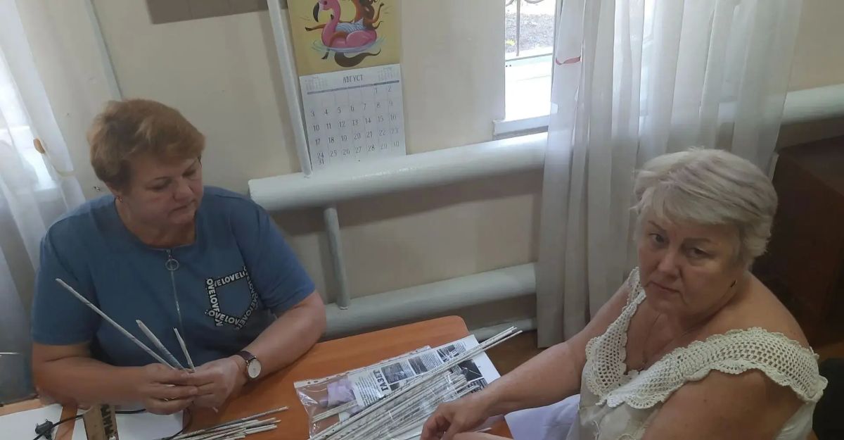 Наталья Бегуненко: В рамках федерального партийного проекта «Зеленая экономика» в Центре социального обслуживания населения Петровского района продолжается магия преображения: серия мастер-классов «Вторая жизнь ненужным... Наталья Бегуненко: В рамках федерального партийного проекта «Зеленая экономика» в Центре социального обслуживания населения Петровского района продолжается магия преображения: серия мастер-классов «Вторая жизнь ненужным...