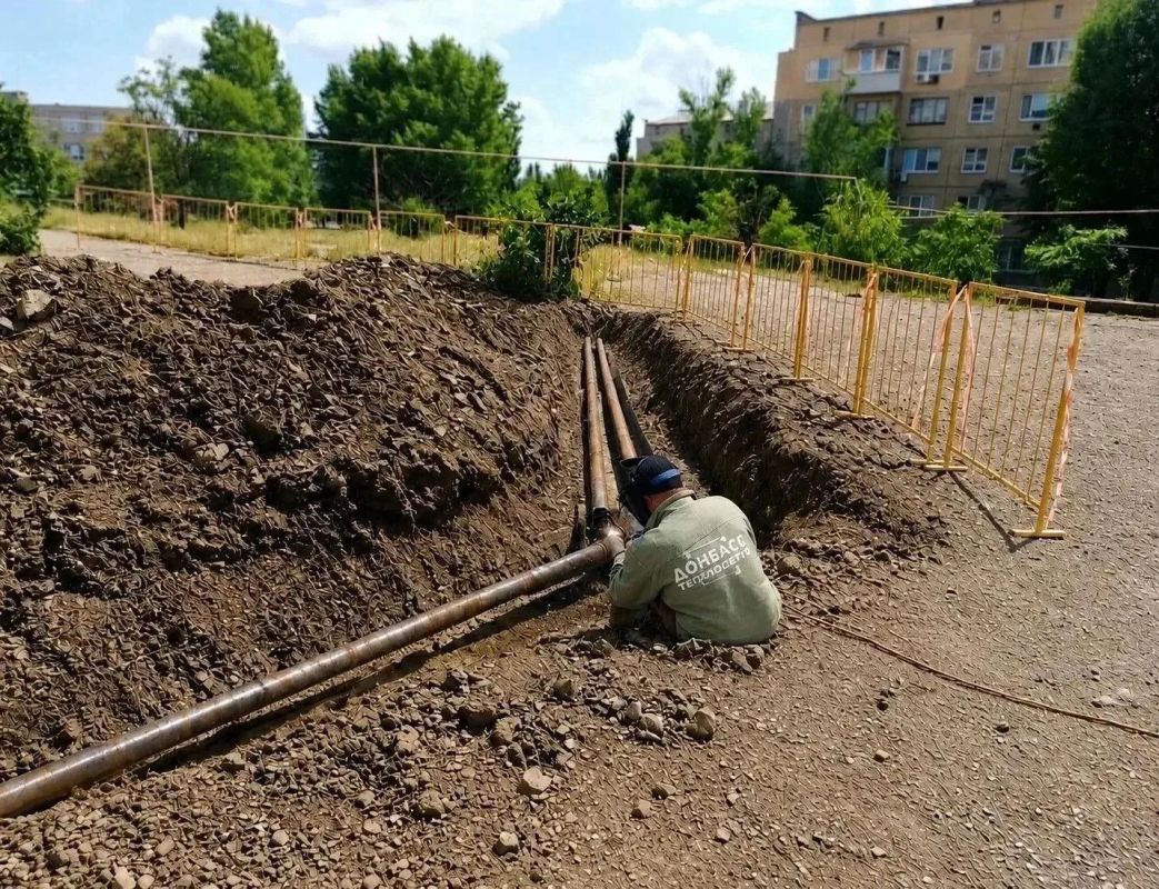 Глава ДНР Денис Пушилин держит на особом контроле работы по подготовке к отопительному сезону 2026-2027 гг Глава ДНР Денис Пушилин держит на особом контроле работы по подготовке к отопительному сезону 2026-2027 гг