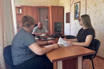В Снежном обсудили меры поддержки и провели занятия по первой помощи