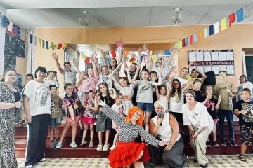 В Снежном "Лето без границ" дарит детям новые открытия